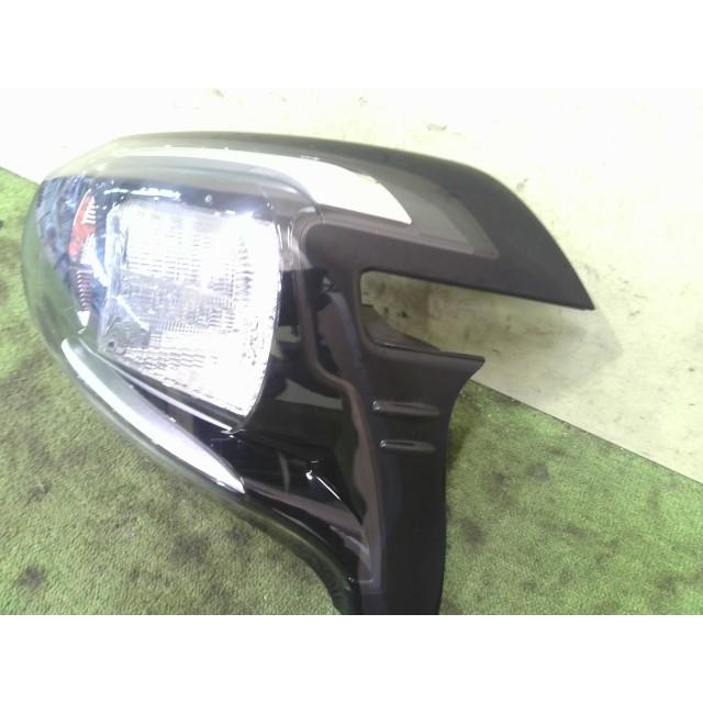 シエンタ DBA-NSP170G 右テールランプ 2NR-FKE 070 52-318 81551-52E30 中古_1