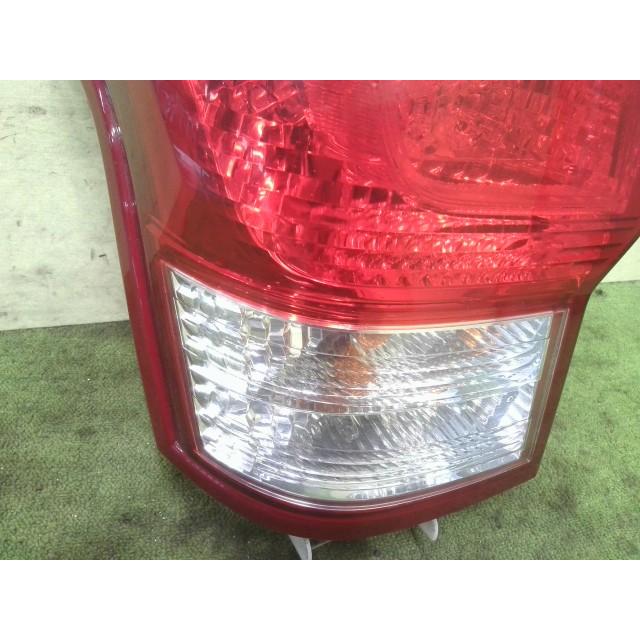 カローラフィールダー DAA-NKE165G 左テールランプ 1NZ-FXE 040 13-102