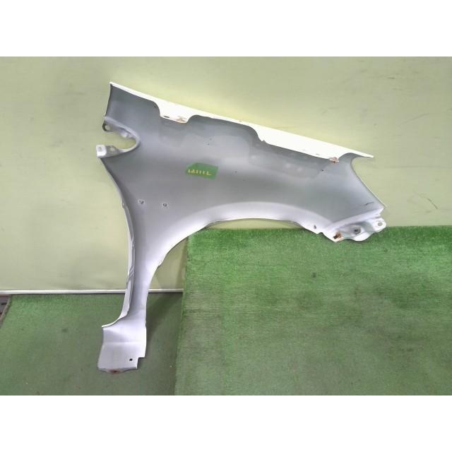アクア DAA-NHP10 左Fフェンダー 1NZ-FXE 040 53812-52410 中古 : シマ 
