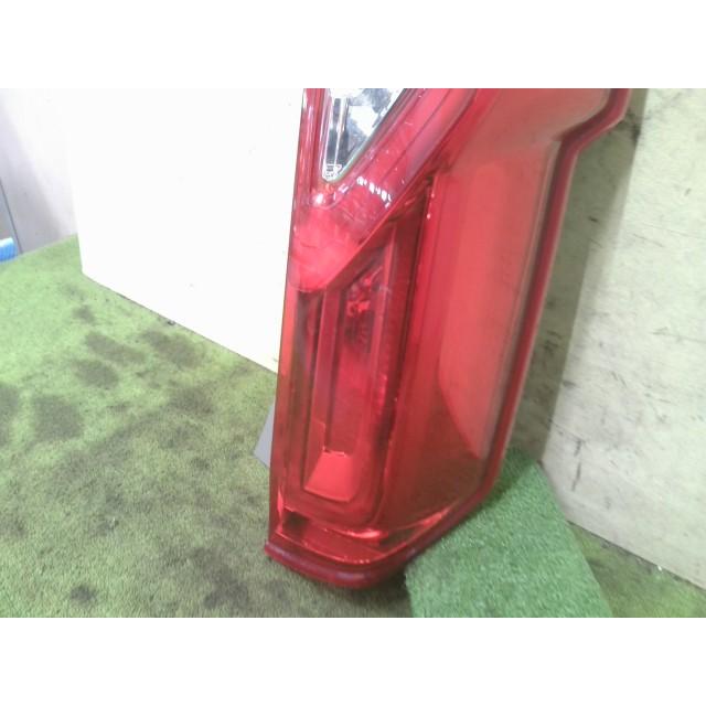 N-BOX N−BOX DBA-JF3 右テールランプ S07B NH731P D185 33501-TTA