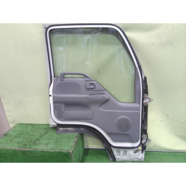 エルフ PA-NPR81N 左FドアASSY 4HL1T M213 8-97584-792-0 中古