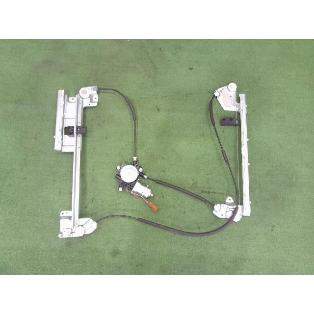 中古 キャンター TKG-FEA50 左Fドアレギュレータ・モーター 4P10 