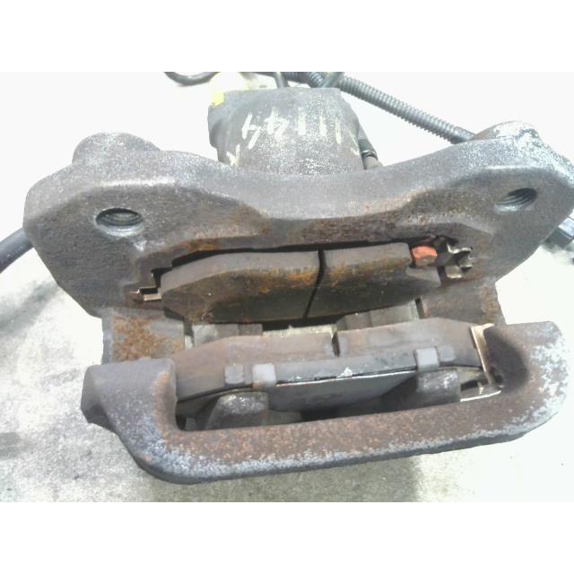キャンター BKG-FE70BS 右Fキャリパー 4M42T MK501707 中古 個人宅発送不可