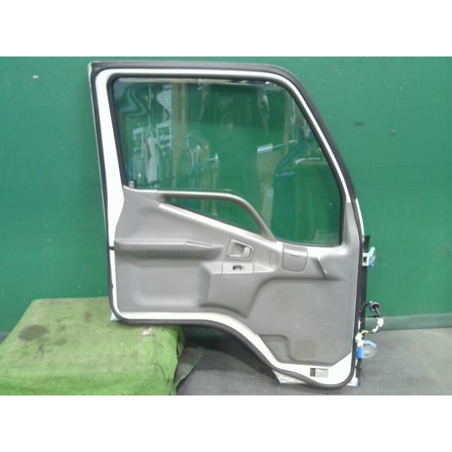 キャンター KK-FE53EB 左FドアASSY 4M51 M213 MK998402 中古 : シマ