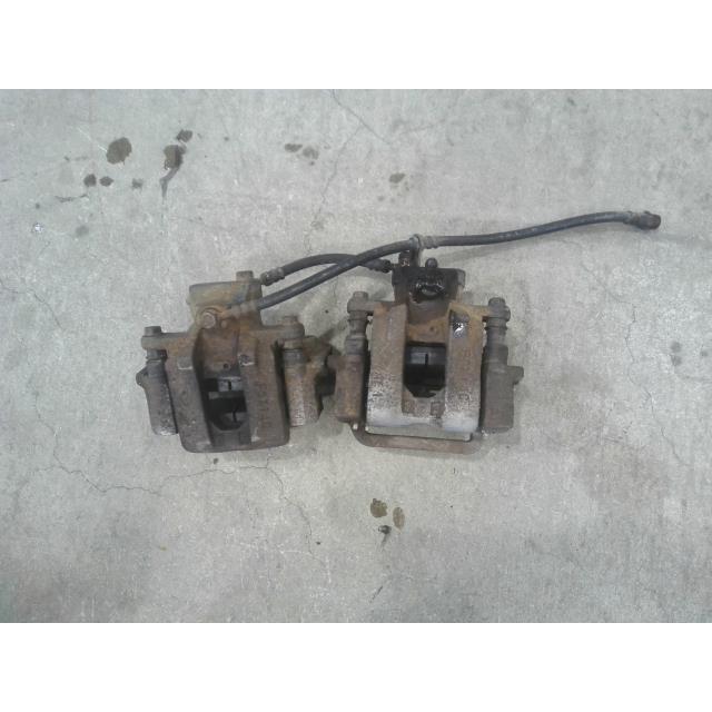 キャンター KK-FE70CB 右Fキャリパー 4D33   MK501405 中古 個人宅発送不可の画像