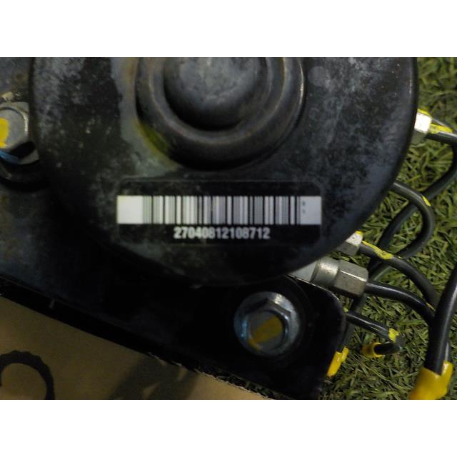 中古 アトラス PDG-TZ2F24 ABSアクチュエーター ZD30T 47660 中古 アトラス PDG-TZ2F24 ABSアクチュエーター ZD30T 47660