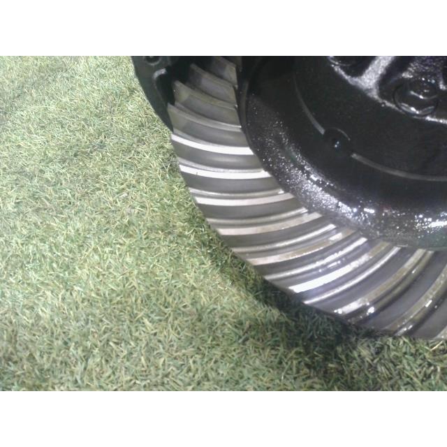 タイタン KC-WG64T RリジットデフASSY 4HG1 WU  W032-27-100A 中古の画像