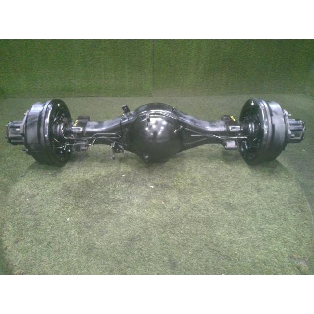 タイタン KK-WH68G Rホーシングケース 4HG1 A2W  W651-26-020 中古の画像