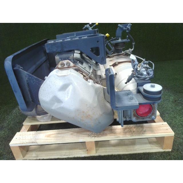 中古 フォワード 2RG-FRR90T2 リアマフラー 4HK1T 729 中古 フォワード 2RG-FRR90T2 リアマフラー 4HK1T 729