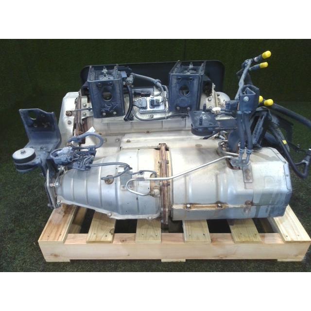 中古 フォワード 2RG-FRR90T2 リアマフラー 4HK1T 729 中古 フォワード 2RG-FRR90T2 リアマフラー 4HK1T 729