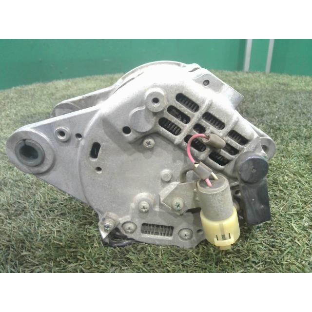フォワード PA-FRR34K4 オルタネーター 6HK1T A4TU5986 1-81200-599-4