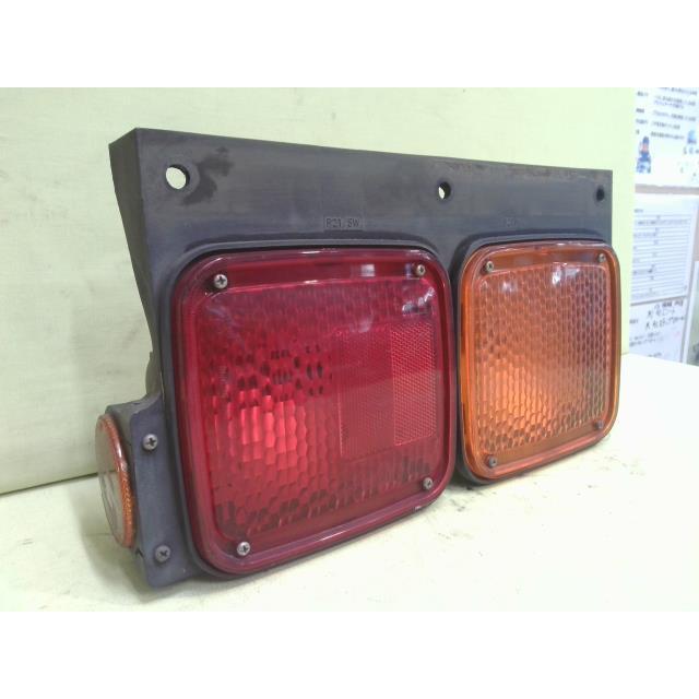 ファイター PDG-FK61F 左テールランプ 6M60T 4159 MK486043 中古