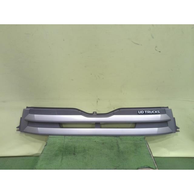 リン。 コンドル SKG-LK39L ラジエータグリル GH7T 62300-4Z00A 中古 : シマ