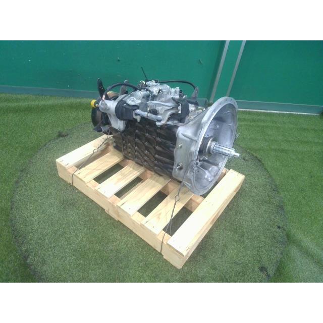 コンドル BDG-MK36D マニュアルミッションASSY J07ET MKS61B6AAC 32040-Z8507 個人宅発送不可 中古