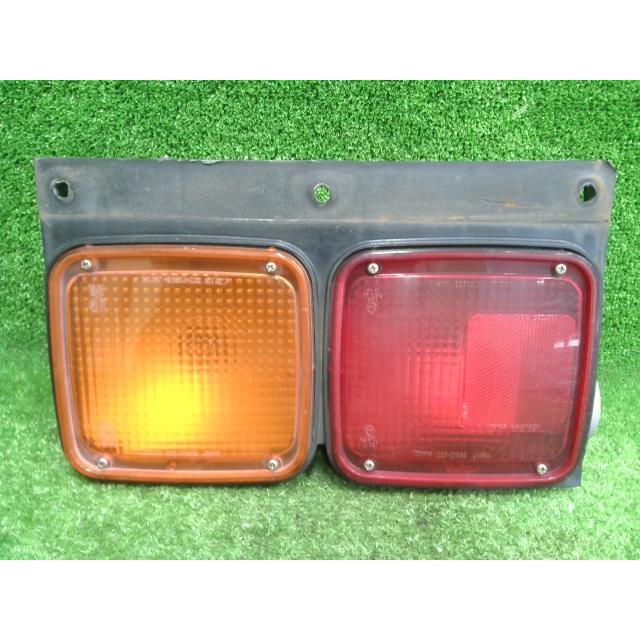いすゞの大型用テールランプ