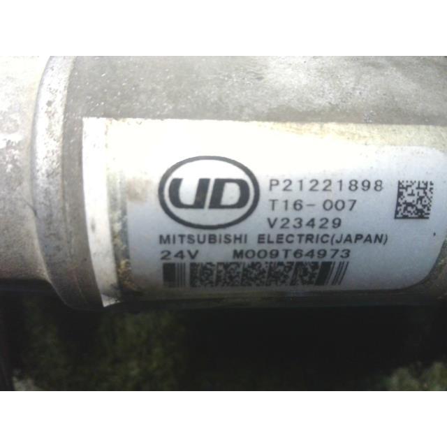 UD日産大型車 QPG-CD5ZA セルモーター GH11T AT2612D M009T64973 23300