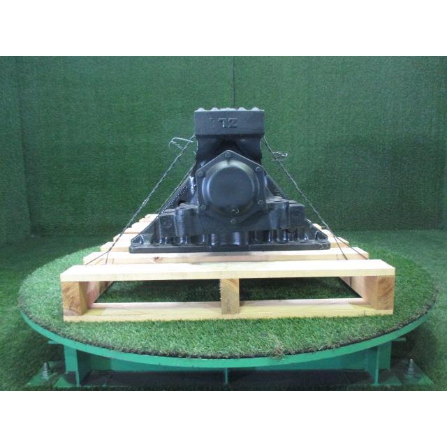 社外新品 在庫納期要確認 UD日産大型車 KC-CW53APN トラニオン ブラケット55503-00Z00 左右サドル55565-00Z62 ...