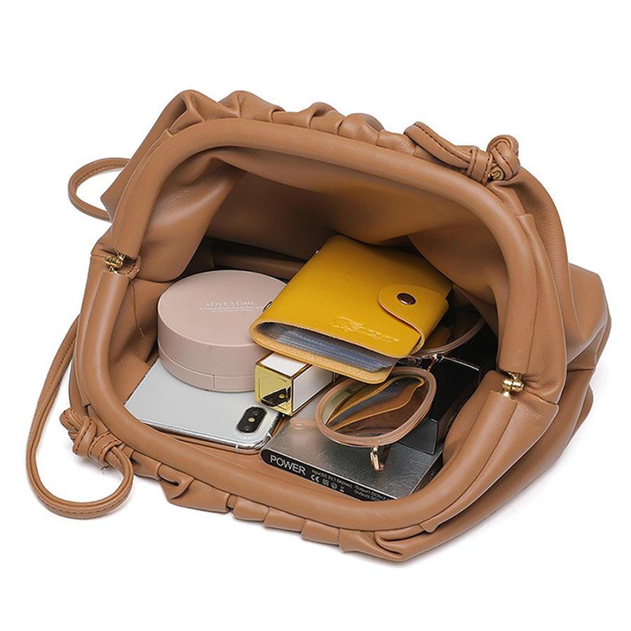 ショルダーバッグ レディース 斜めがけ 大人 革 合皮 高級 フェイク