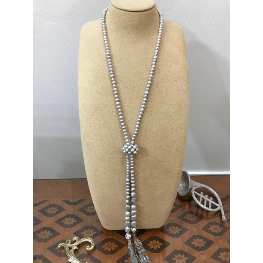てなグッズや 揺れるフリンジが目を引く 淡水パール プレゼント 贈り物 おしゃれ ネックレス 真珠 グレー ホワイト ラリエット レディースアクセサリー