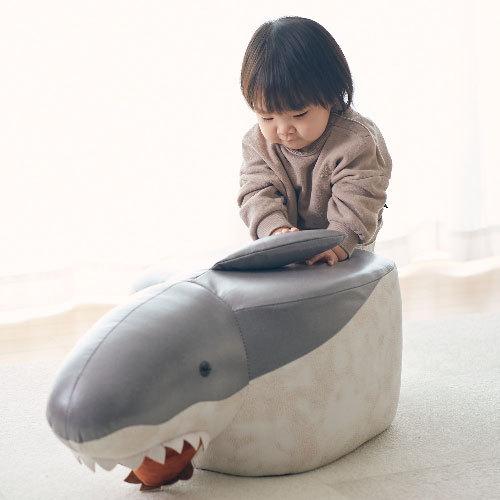 hinoto アダムスキー ＆ HINOTO用サメステ、サメハット Amazon｜サメモチーフのスツール Jones（ジョーンズ）EF-ST14GY