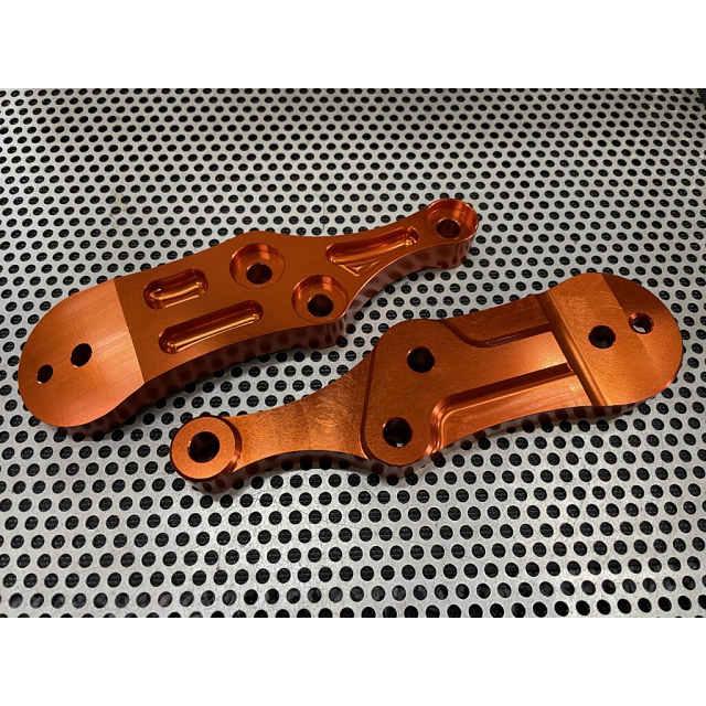 FD3S RX-7 軽量エンジンブラケット オレンジ スーパーナウ : ノエル