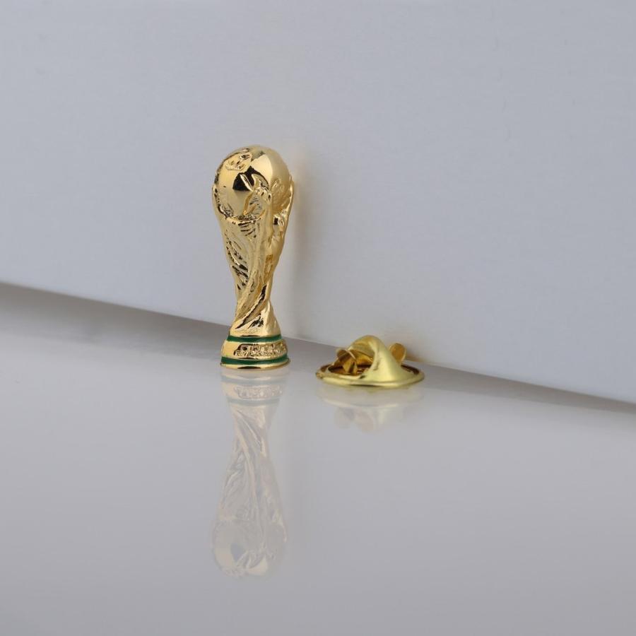 2014 FIFA ワールドカップ 公式グッズ ピンバッジ 半立体トロフィー 約