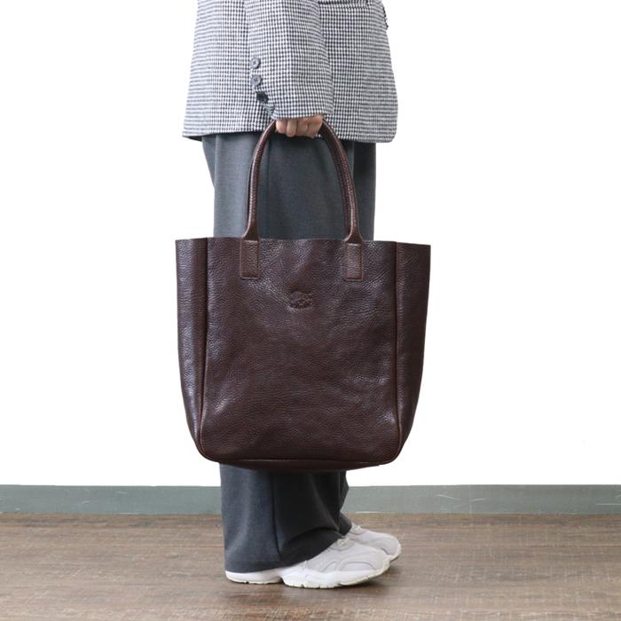 ✨極美品✨イルビゾンテ　トートバッグ　ダークブラウン　オールレザー　ロゴ型押し IL BISONTE（イルビゾンテ） バッグ トートバッグ タテ型プレス