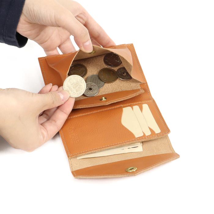 IL BISONTE（イルビゾンテ） 財布 レターフラップミディアム財布(S