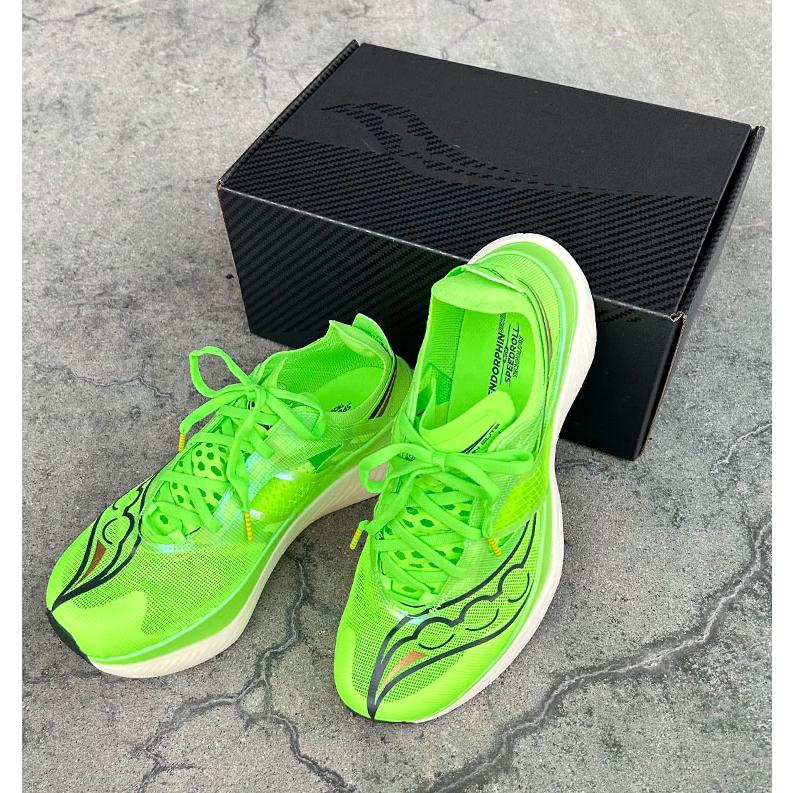 saucony エンドルフィンエリート27cm