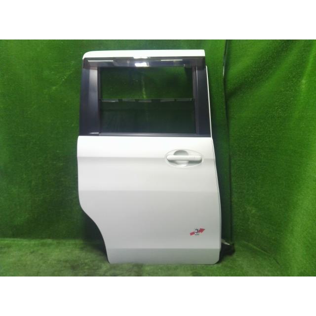 スペーシア DBA-MK32S 右RドアASSY リア スライドドア Z7T M28Q8 68501