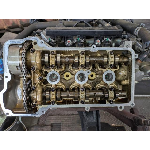 スズキ純正　エブリDA17W　エンジンシリンダーヘッド スズキ純正 エブリDA17W エンジンシリンダーヘッド スズキ純正