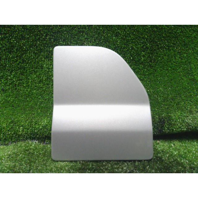 エブリイワゴン エブリィ HBD-DA64V フューエルリッド 給油口カバー