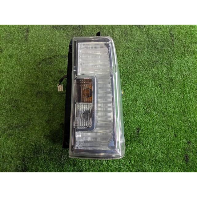 タント カスタムRS DBA-LA600S 右テールランプ 20516 81550-B2580