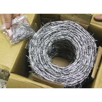 有刺鉄線 バーブ 100メートル 太さ14# 鉄に亜鉛メッキ製 泥棒よけや猫
