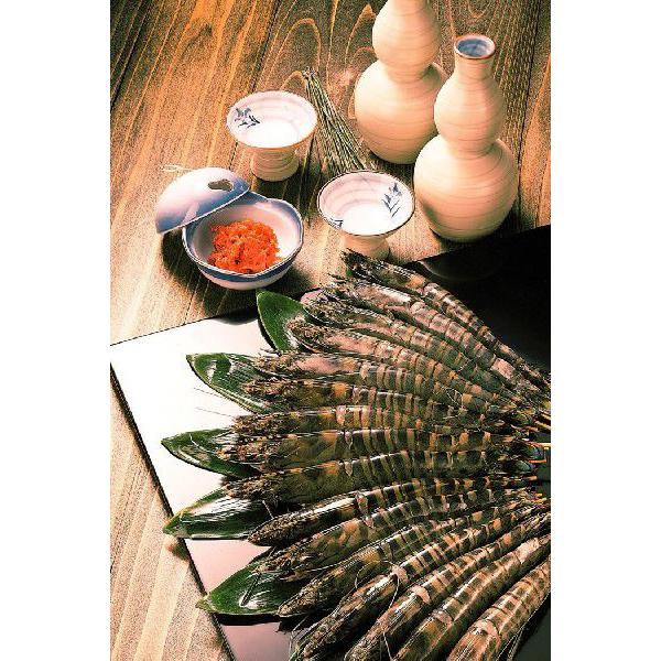 ギフト プレゼント お歳暮 クリスマス 泡盛 1回のご注文で6本まで 菊之露 30度 1.8L 瓶泡盛 沖縄県:菊之露酒造(株)|nondonkai|02