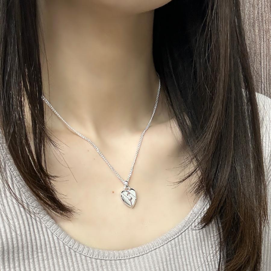 GUCCI グッチ ノット ハート ネックレス レディース シルバー925 GUCCI グッチ ノット ハート ネックレス レディース シルバー925