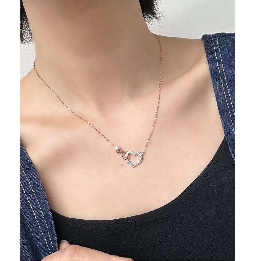SWAROVSKI スワロフスキー ショッパー付き ネックレス