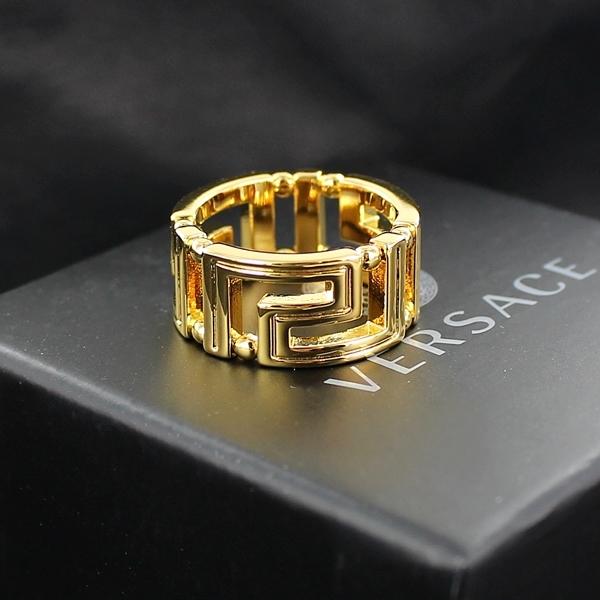 【VERSACE】指輪 リング　ゴールド　 箱付き VERSACE（ヴェルサーチェ） ヴェルサーチ リング 指輪 メンズ