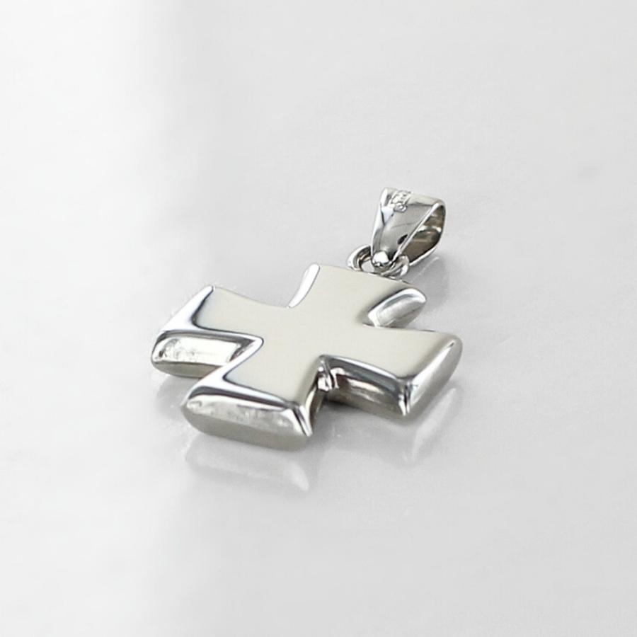 UNOAERRE（ウノアエレ） 18金 ホワイトゴールド クロス ネックレス