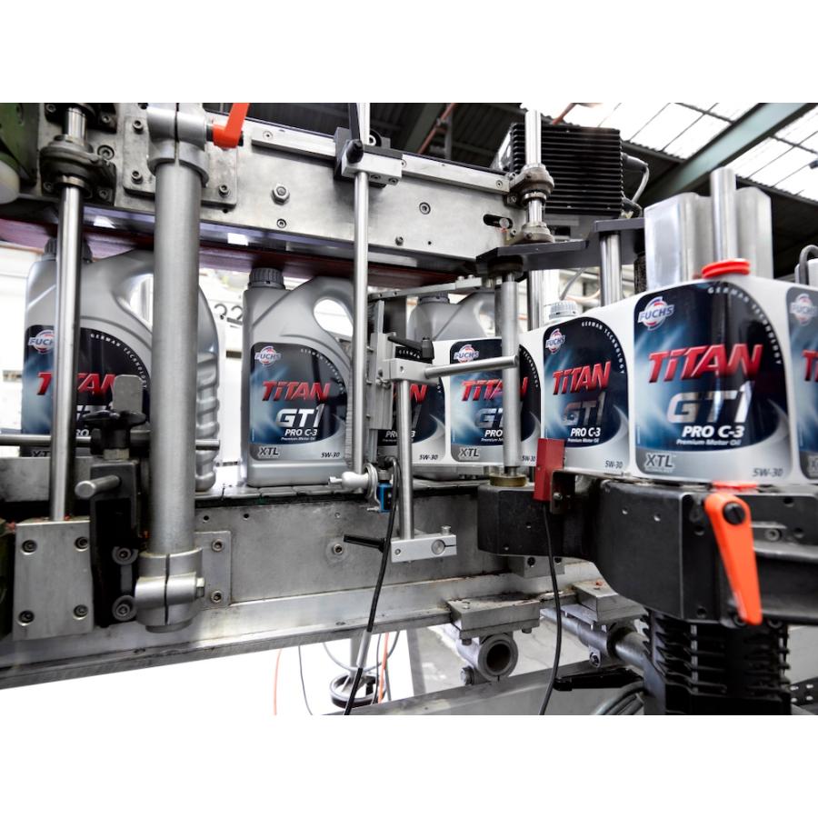 FUCHS（フックス） TITAN SUPERSYN SAE 5W-40 5L FUCHS オイル