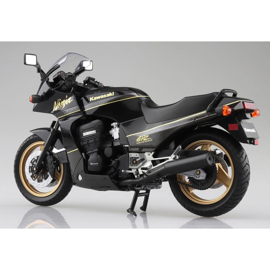 AOSHIMA 1/12 Kawasaki GPz900R 黒/金 青島文化教材社 アオシマ スカイネット 1/12 完成品バイク KAWASAKI