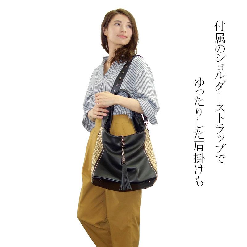 ショルダーバッグ レディース 斜め掛け ポーチ付き 大きめ A4 バッグインバッグ 合成皮革 大容量 異素材 タッセル フリンジ |  | 02