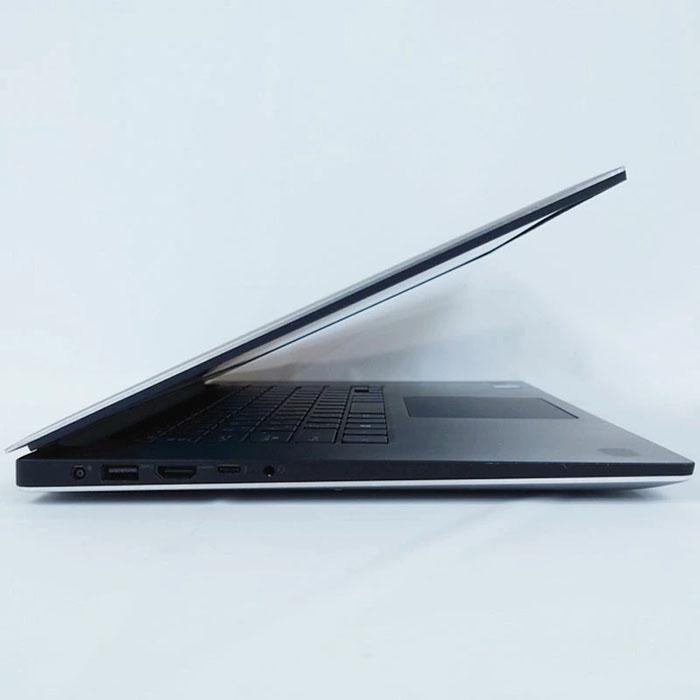 XPS Dell 15 9550 メモリ16GB SSD256GB Windows10 Microsoft XPS Dell 15 9550 メモリ16GB SSD256GB Windows10 Microsoft