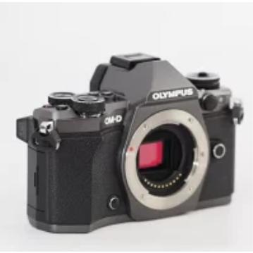 オリンパス（OLYMPUS） ミラーレス一眼 OM-D E-M5 MarkII Limited
