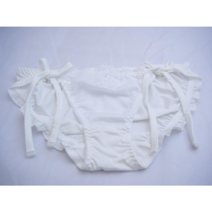 キヤノン Canon EOS M3 ブラック レンズキット Wi-Fiでストラップ付き