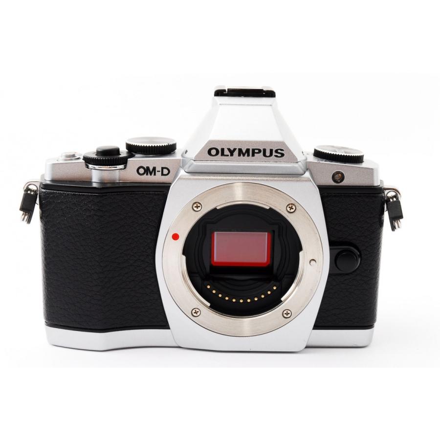 オリンパス（OLYMPUS） OLYMPUS OM-D E-M5 シルバー レンズキット 美品