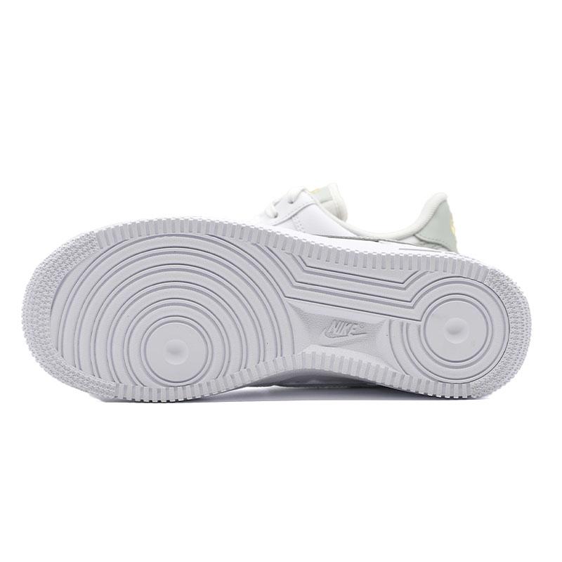 エア フォース 1 NIKE ナイキ WMNS AIR FORCE '07 ESSENTIAL エア フォース 1 NIKE ナイキ WMNS AIR FORCE '07 ESSENTIAL