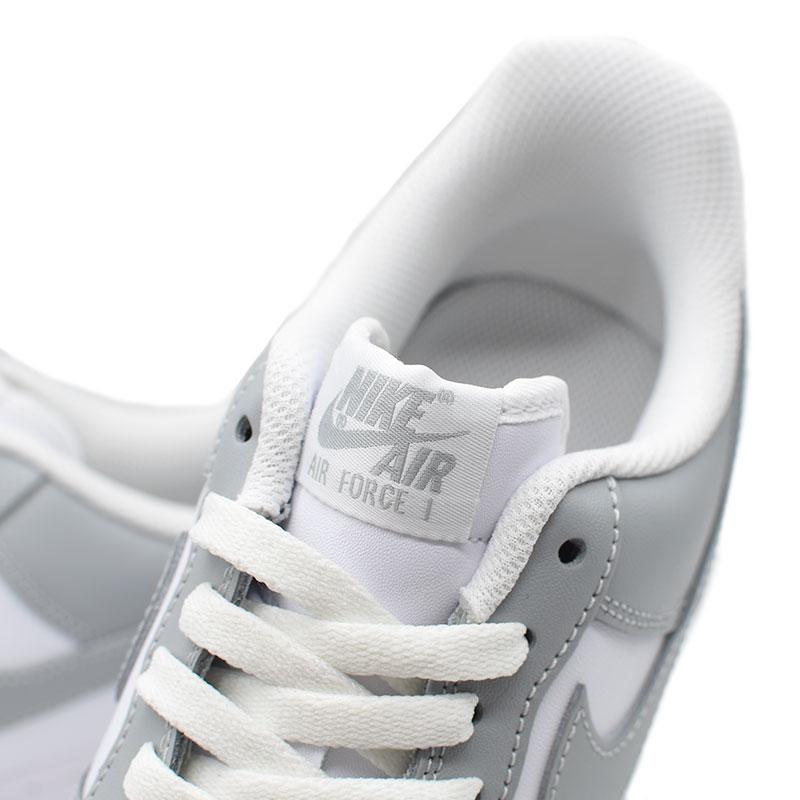 NIKE（ナイキ） 海外限定 AIR FORCE 1 '07 