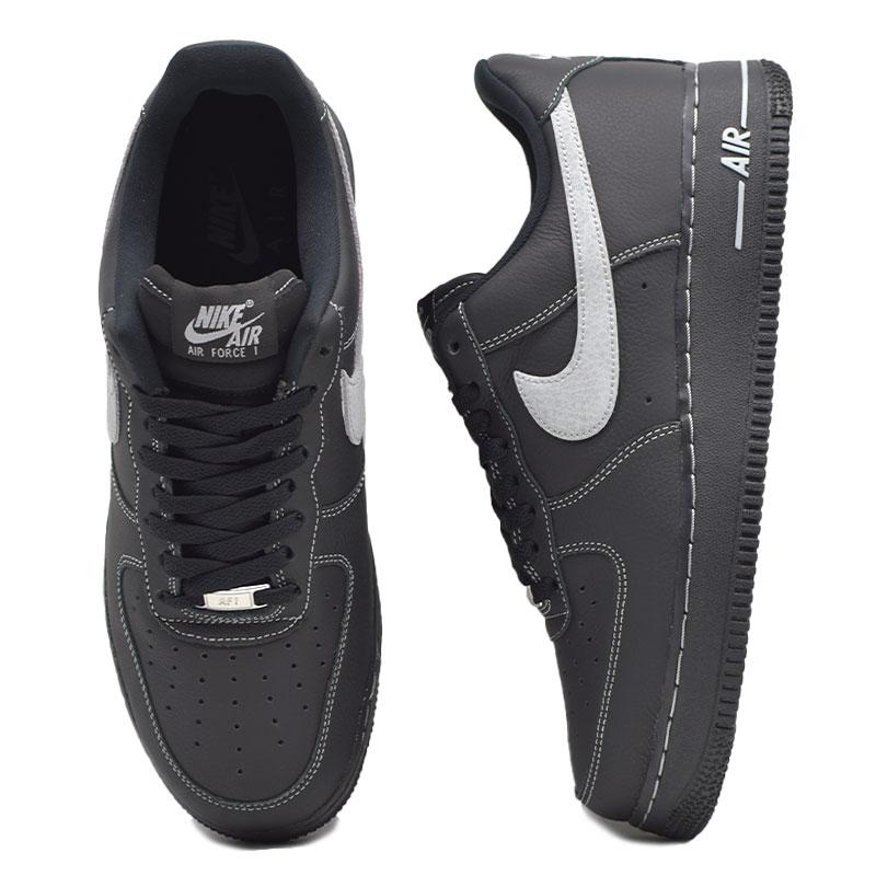 NIKE ナイキ エアフォース1ブラック スウッシュよりナイキ エアフォース1 トリプルブラックが発売