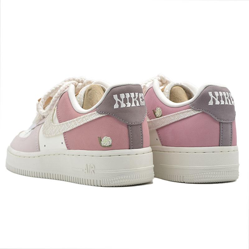 NIKE ナイキ WOMEN'S AIR FORCE 1 LOW " MUSHROOM " レディース エアフォース ワン ロー 可愛い かわいい 履きやすい おしゃれ ホワイト パープル IB8874-111